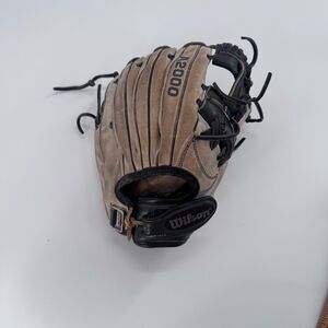 Wilson A2000 11.75" Baseball Glove - Right Hand Throw Fast Shipping Please Read